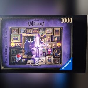 RAVENSBURGER 1000pc Villainous puzzle The Evil Queen